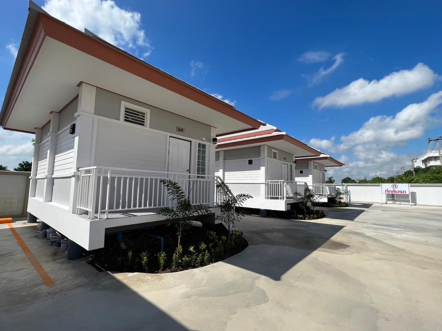 Bualuang Hotel Ang Thong Exterior foto