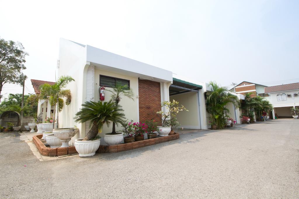 Bualuang Hotel Ang Thong Exterior foto